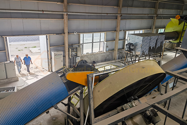 中藥藥渣怎么發酵有機肥料?中藥藥渣有機肥生產線多少錢一套?